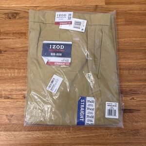 Izod Men's 31Wx32L American Chino Flat Front Straight Fit Pant Khaki